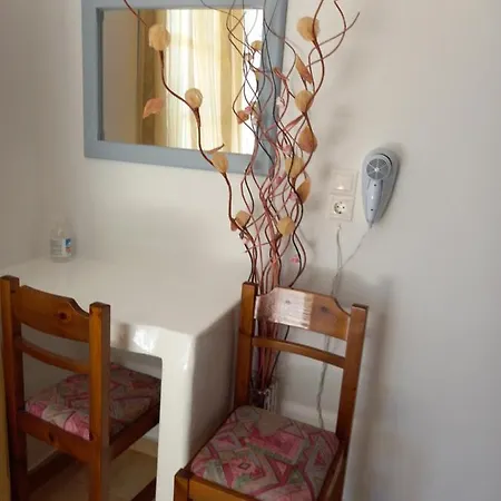 Maistrali & Gæstehus Pláka