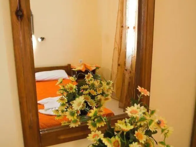 Maistrali & Casa de hóspedes Pláka