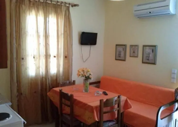 Maistrali & Casa de hóspedes Pláka